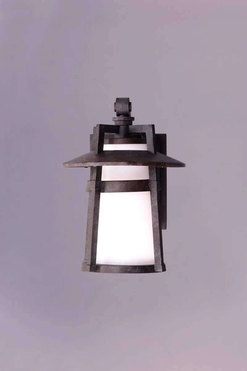 Calistoga Outdoor Wall Sconce