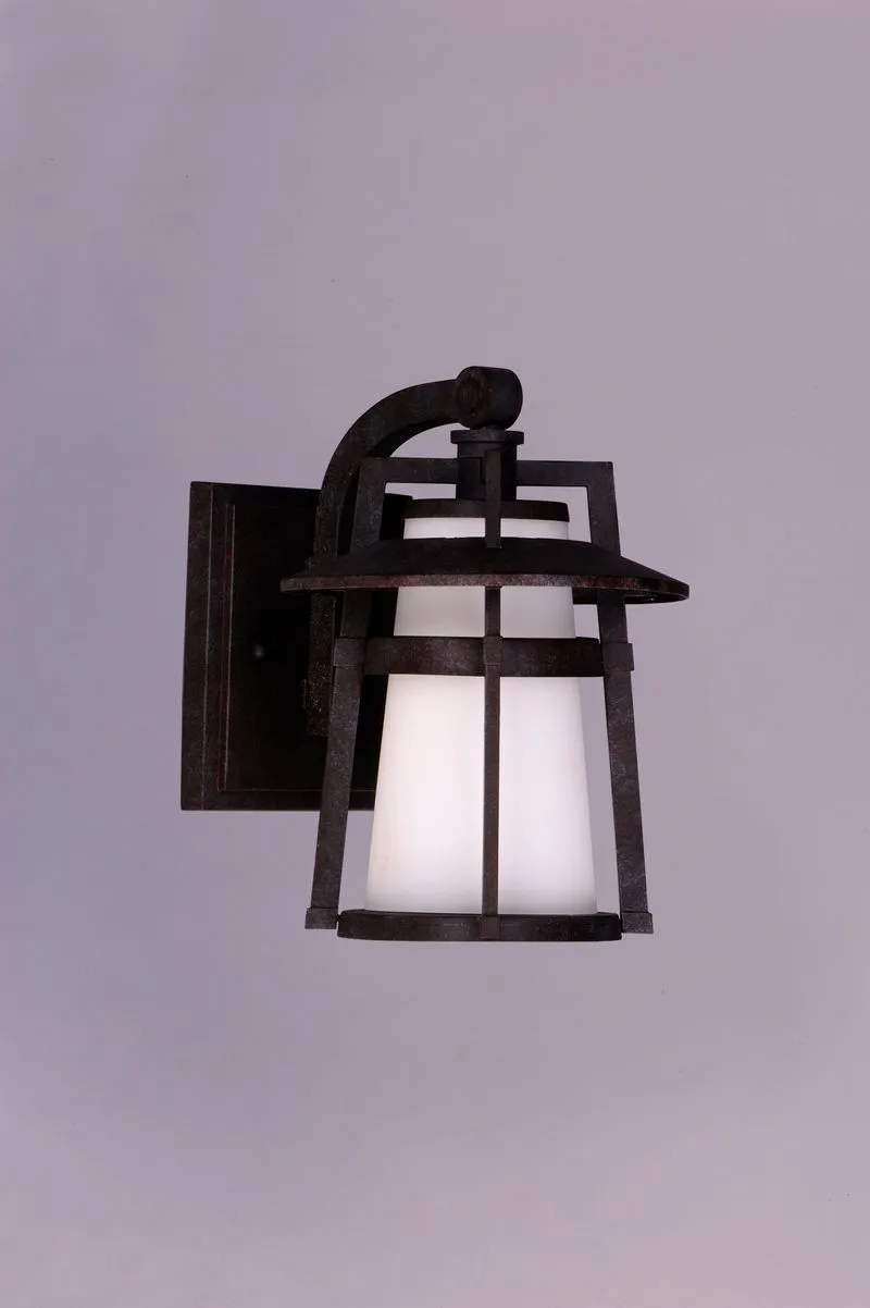 Calistoga Outdoor Wall Sconce