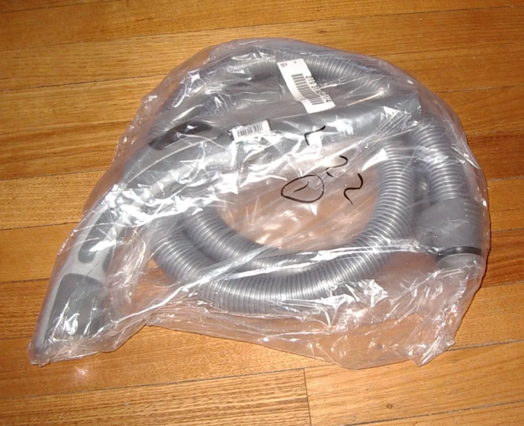 Electrolux Excellio Z5245 Complete Vacuum Hose w Remote - Part # 2193193014