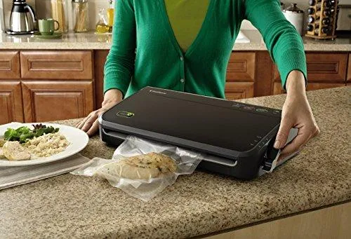 FoodSaver FM2100-000 Vacuum Sealer Machine System with Starter Bags & Rolls | Safety Certified, Black