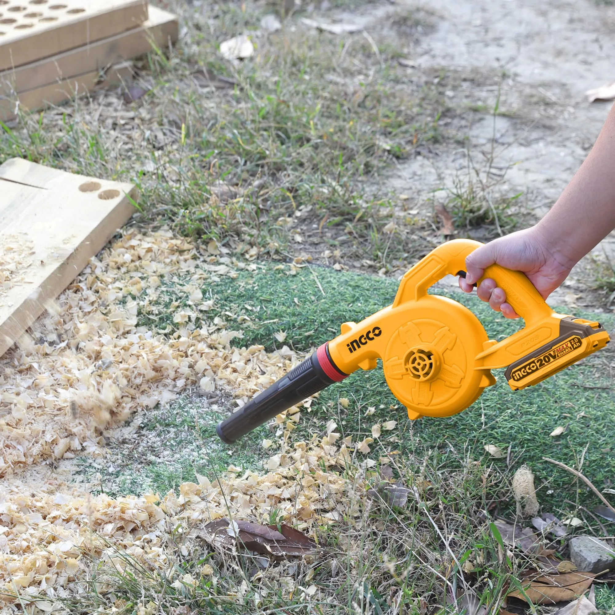 INGCO Cordless Leaf Blower with Battery & Charger, Portable Handheld Leaf Blower for Lawn Care, Dust Clean, Snow Blow