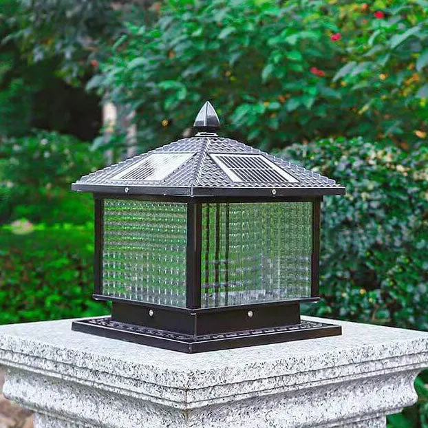 Modern Retro Square Die-Cast Aluminum Glass Solar Outdoor Garden Landscape Column Head Light