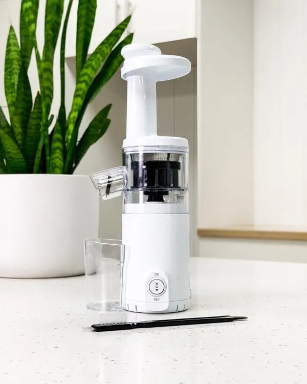 Nutrimill Smart Portable Cordless Slow/Masticating Juicer