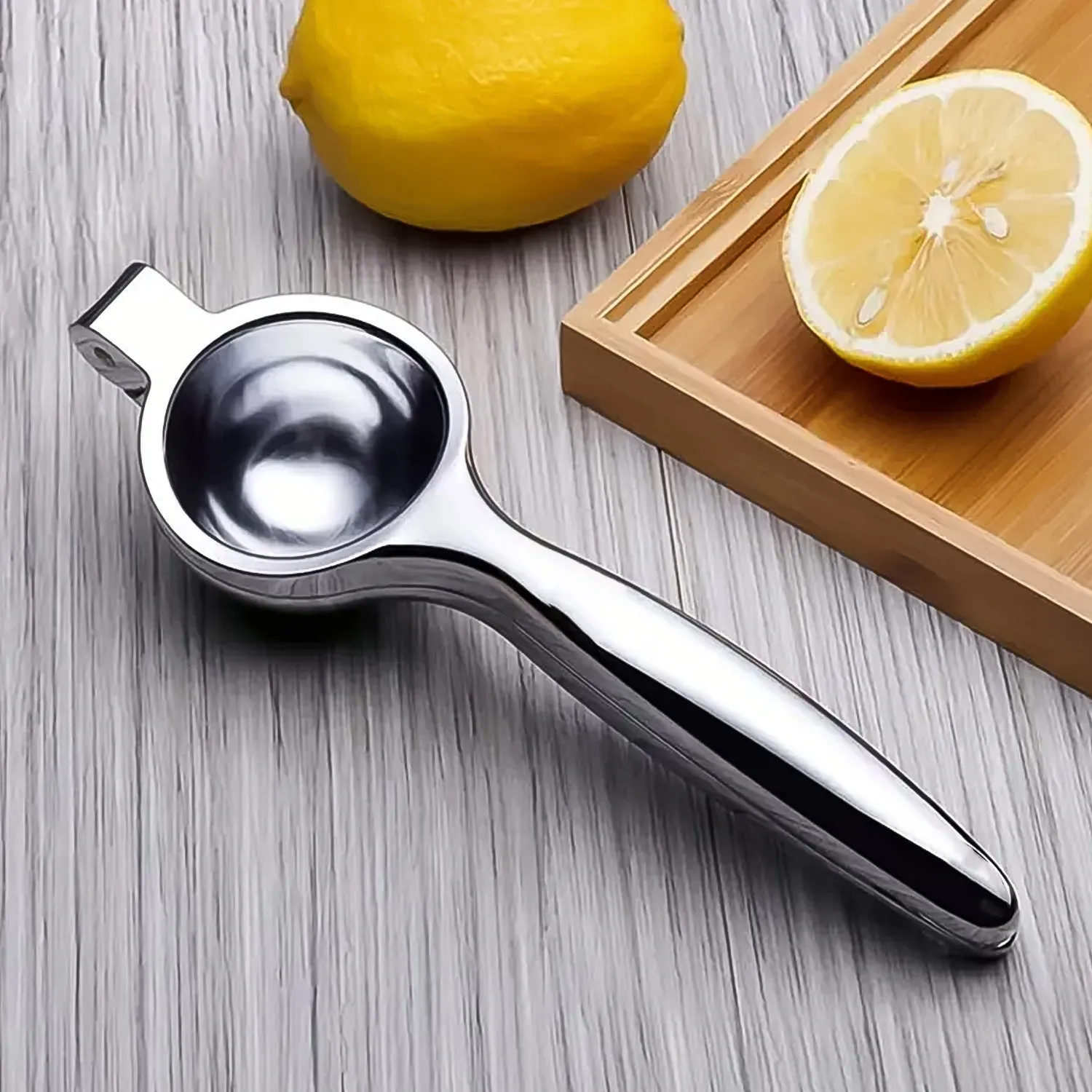 Premium Lemon Squeezer, Large Heavy Duty Handheld Juicer for Lemon, Stainless Steel Hand Press Citrus Juicer (1 Pc)