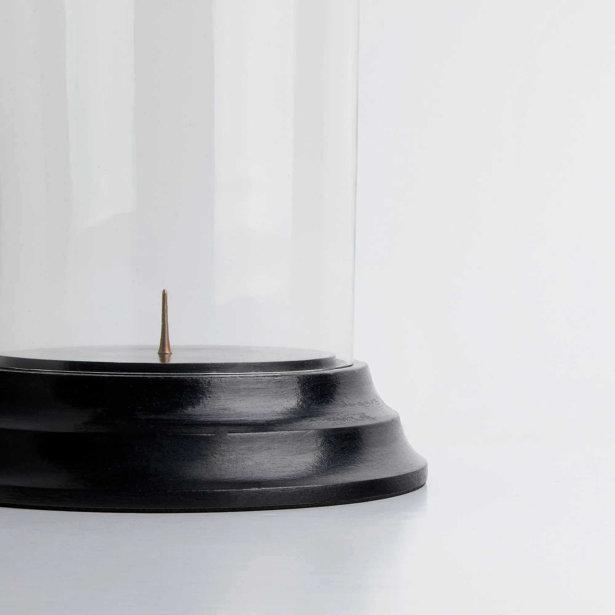 Smaller Gusto storm lantern base in ebony